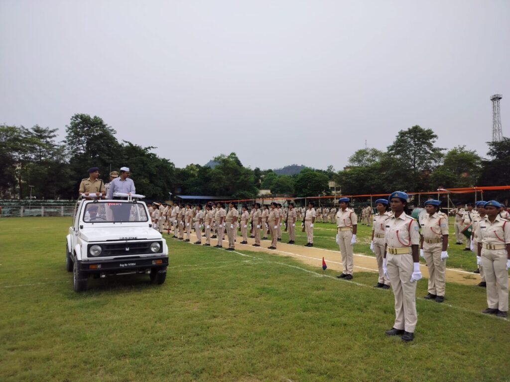 स्वतंत्रता दिवस की तैयारियों का अंतिम निरीक्षण, परेड का हुआ सफल पूर्वाभ्यास