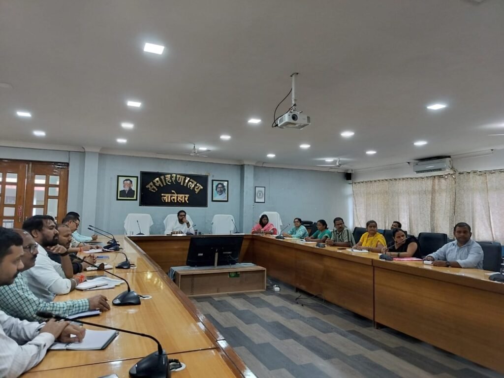 लातेहार में बाल अधिकार एवं सुरक्षा पर समीक्षा बैठक, कई अहम निर्देश जारी लातेहार में बाल अधिकार एवं सुरक्षा पर समीक्षा बैठक, कई अहम निर्देश जारी
