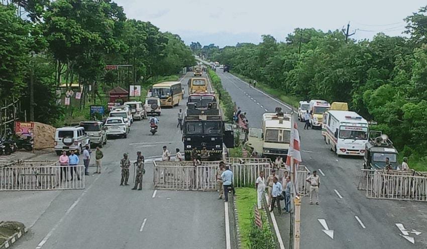 राँची: नगड़ी में रिम्स-2 निर्माण के विरोध में बवाल, पुलिस का लाठीचार्ज राँची: नगड़ी में रिम्स-2 निर्माण के विरोध में बवाल, पुलिस का लाठीचार्ज