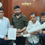 लातेहार:पत्रकार पर हमले के खिलाफ प्रेस क्लब एक्शन में, डीसी को सौंपा ज्ञापन