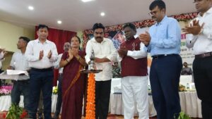 लातेहार को नीति आयोग से मिला सिल्वर मेडल, “संपूर्णता अभियान सम्मान समारोह” एवं “आकांक्षा हाट” कार्यक्रम का हुआ भव्य आयोजन