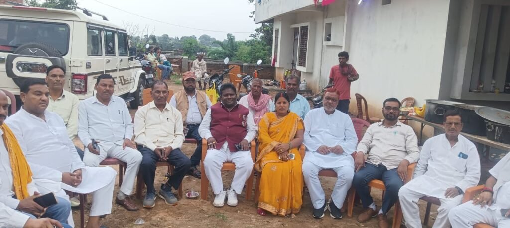 प्रखंड प्रमुख प्रतिमा देवी के नए आवास में हुआ गृह प्रवेश, विधायक व जिप अध्यक्ष हुए शामिल