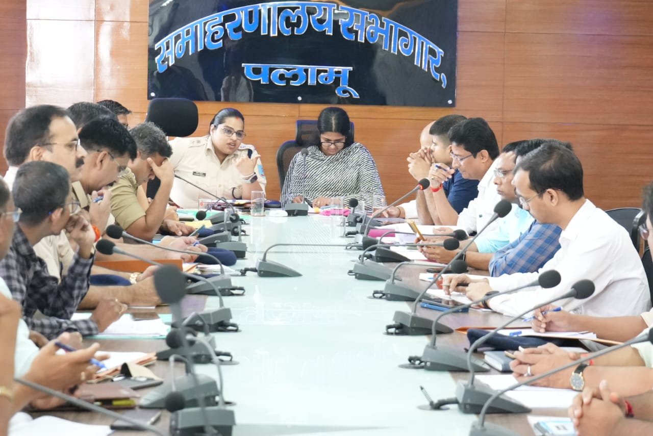 उपायुक्त ने सड़क सुरक्षा समिति की बैठक की उपायुक्त ने सड़क सुरक्षा समिति की बैठक की