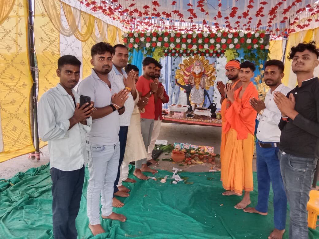 संसार के प्रथम शिल्पकार भगवान विश्वकर्मा की पूजा धूमधाम से मनाई गई संसार के प्रथम शिल्पकार भगवान विश्वकर्मा की पूजा धूमधाम से मनाई गई