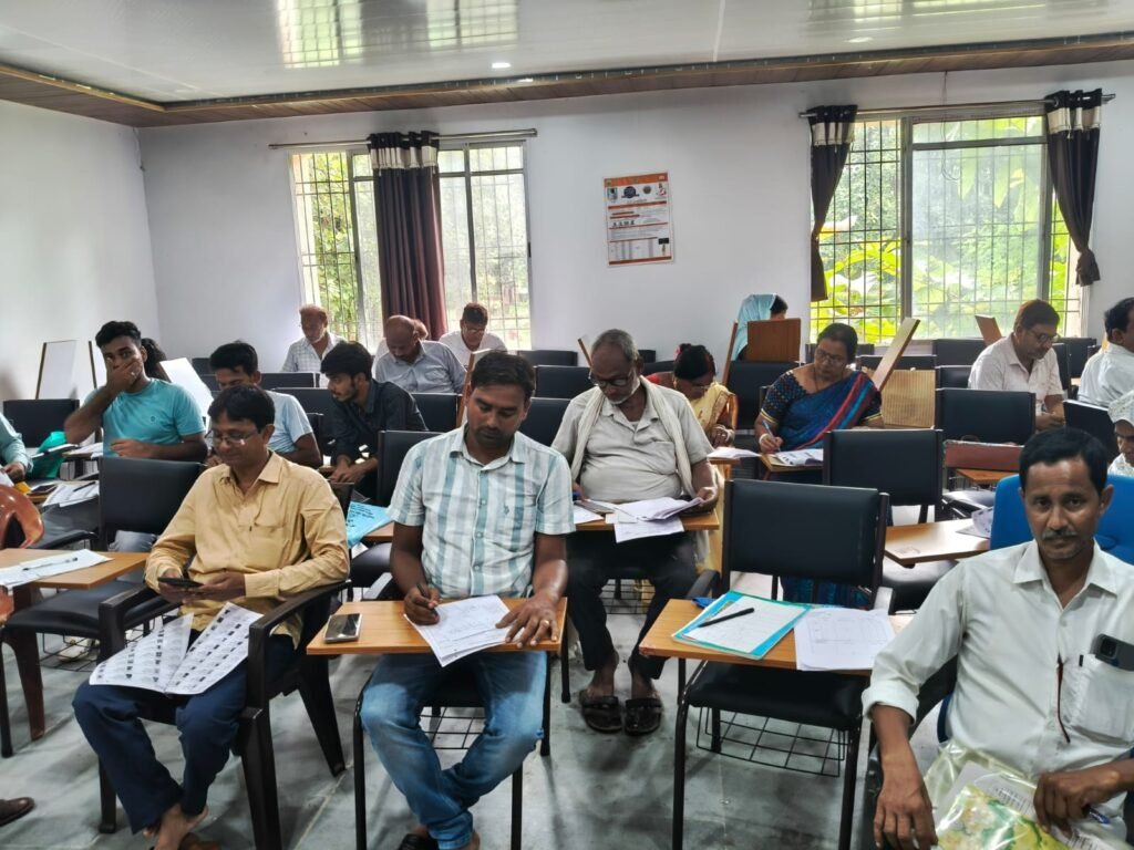 निर्वाचन नामावलियों के विशेष ग्रहण पुनरीक्षण-2025 से संबंधित प्रशिक्षण का किया गया आयोजन निर्वाचन नामावलियों के विशेष ग्रहण पुनरीक्षण-2025 से संबंधित प्रशिक्षण का किया गया आयोजन