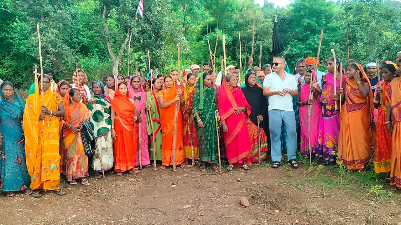 रेवारातु:जल,जंगल-जमीन,प्राकृतिक को बचाना हमारा कर्तव्य है: ग्रामीण रेवारातु:जल,जंगल-जमीन,प्राकृतिक को बचाना हमारा कर्तव्य है: ग्रामीण