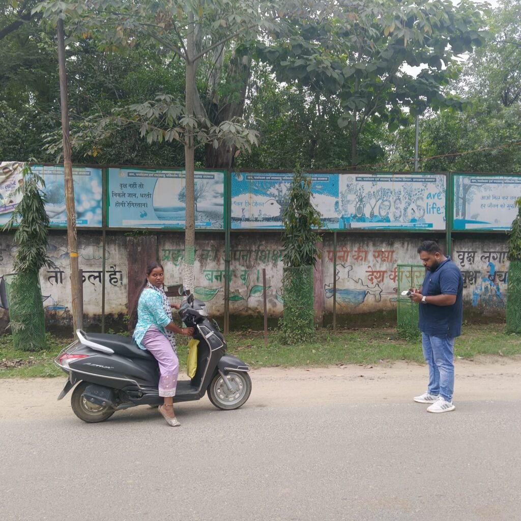 लातेहार में दोपहिया वाहनों की सघन जांच, 20 चालकों पर कार्रवाई लातेहार में दोपहिया वाहनों की सघन जांच, 20 चालकों पर कार्रवाई