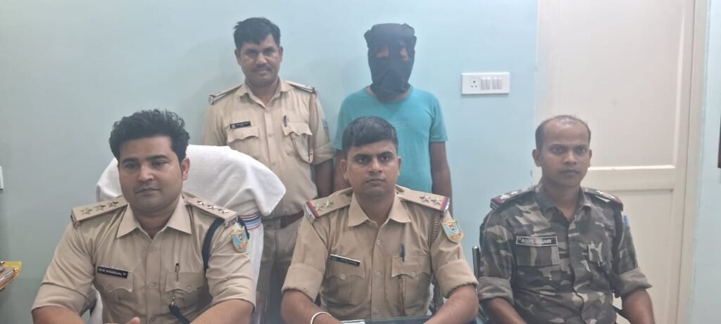 बीबी को लेकर भागने के कारण 5 साल बाद बदले की जगी भावना, चलाई गोली