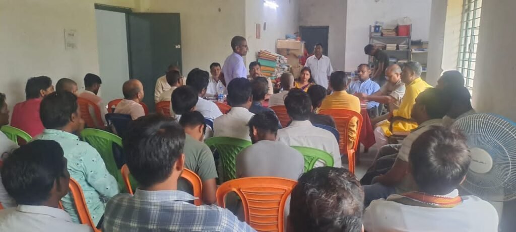 विशुनपुरा:शांति समिति बैठक सम्पन्न,पर्वों के शांतिपूर्ण आयोजन को लेकर बनी रणनीति विशुनपुरा:शांति समिति बैठक सम्पन्न,पर्वों के शांतिपूर्ण आयोजन को लेकर बनी रणनीति