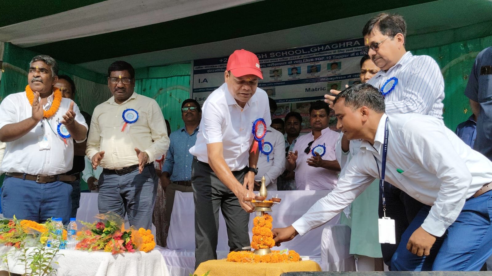 जिला टॉप टेन में शामिल छात्र-छात्राओं को मिला सम्मान जिला टॉप टेन में शामिल छात्र-छात्राओं को मिला सम्मान