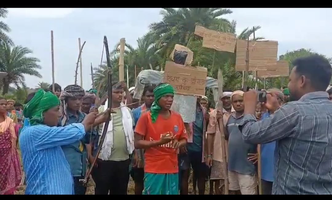 गांव की जमीन बाहरी को नहीं दी जाएगी:ग्राम प्रधान गांव की जमीन बाहरी को नहीं दी जाएगी:ग्राम प्रधान