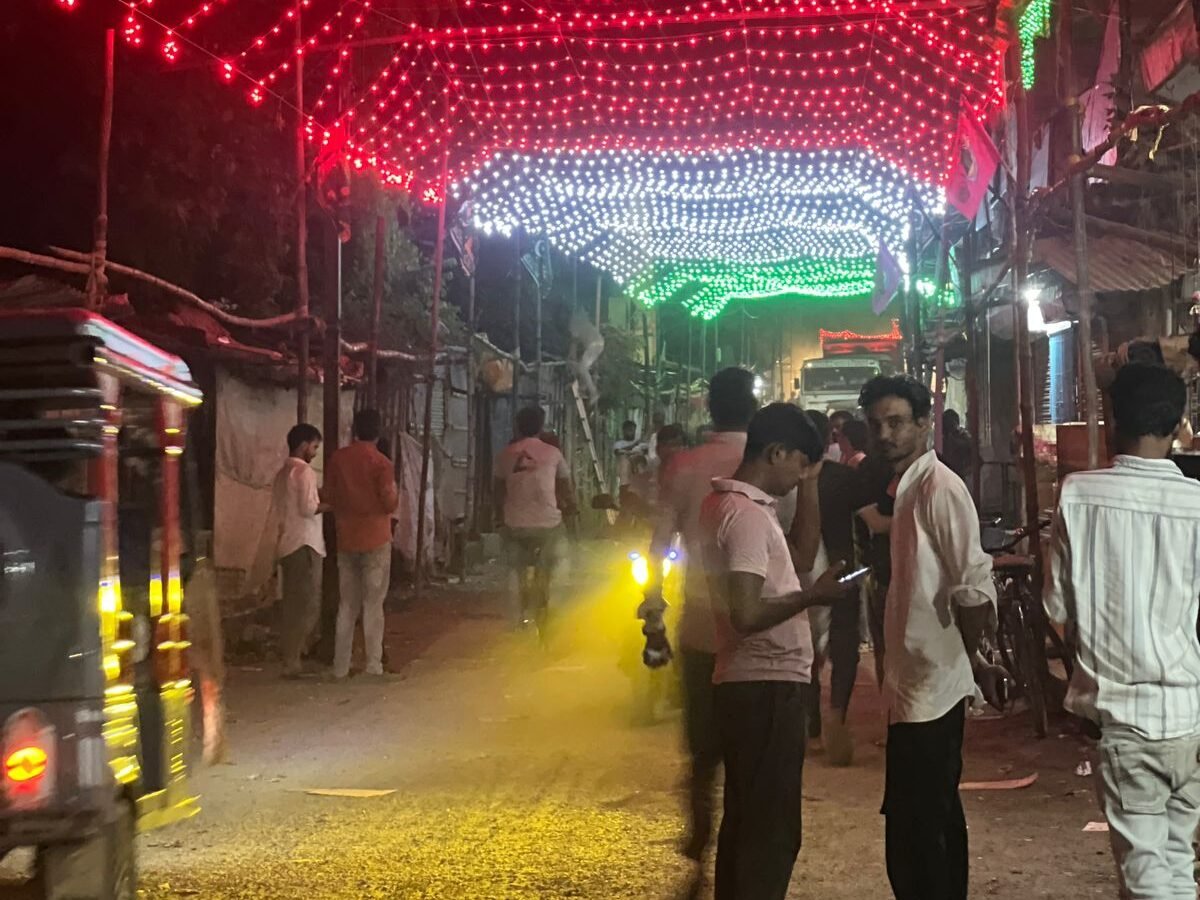 ईद मिलादुन्नबी को लेकर तीनपहाड़ में जलसा कल,तैयारी पुरी। ईद मिलादुन्नबी को लेकर तीनपहाड़ में जलसा कल,तैयारी पुरी।
