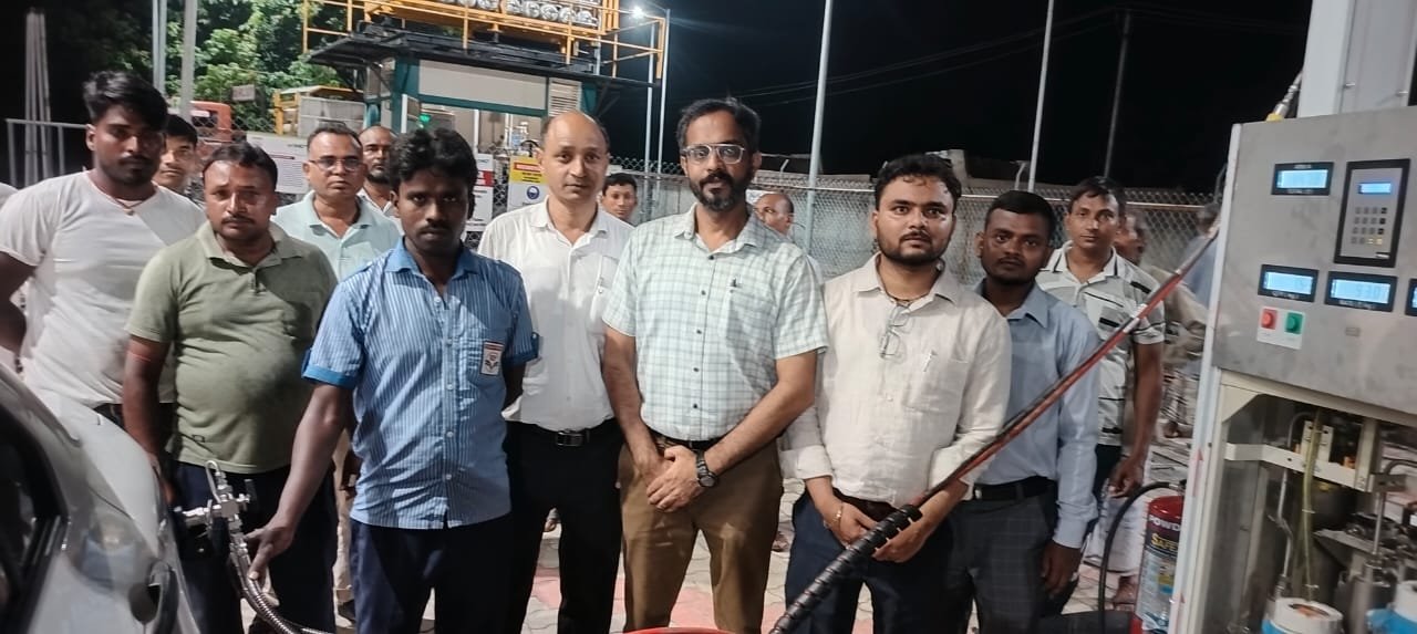 जिले का पहला CNG गैस पंप शुर जिले का पहला CNG गैस पंप शुर