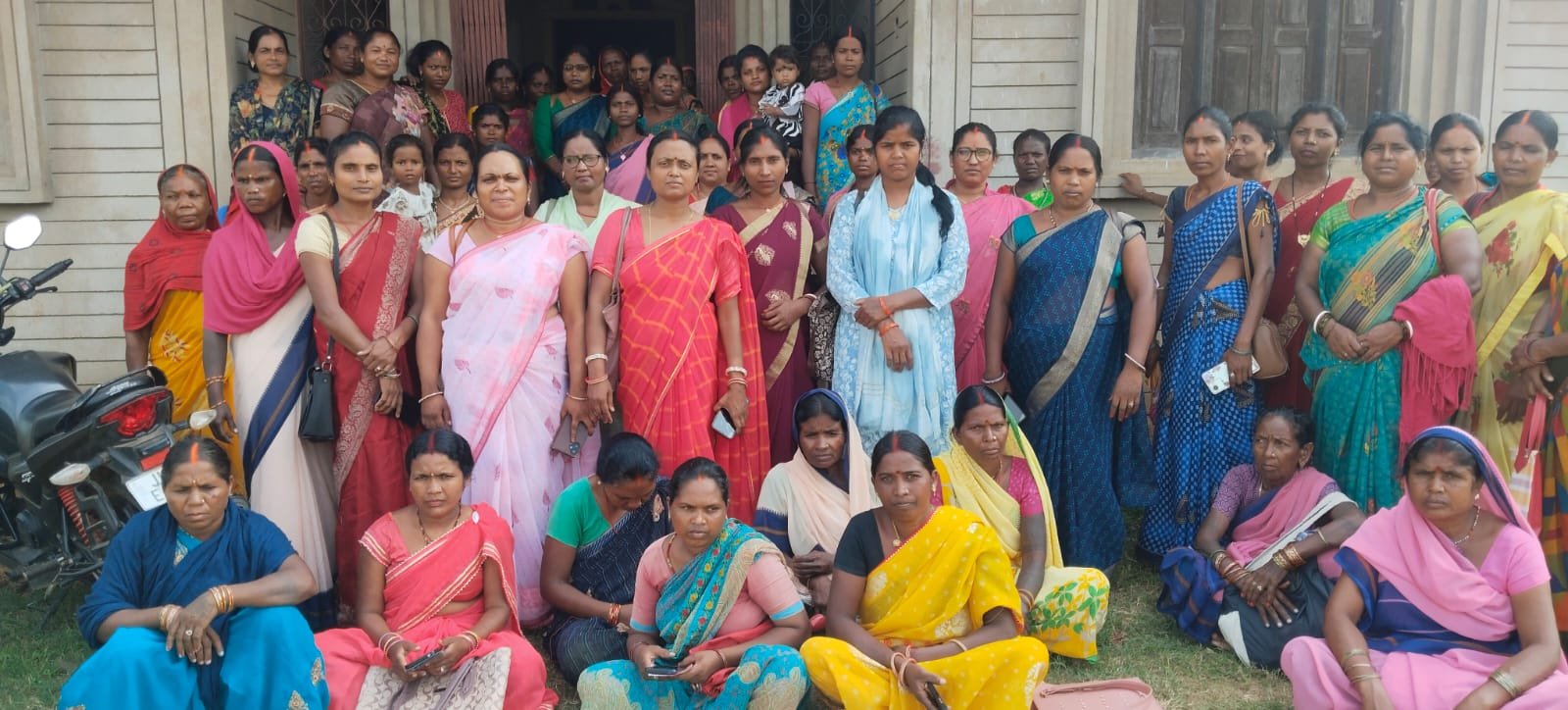 आंगनबाड़ी सेविकाओं को सरकारी कर्मचारी का दर्जा देने व पेंशन की मांग, 10 सितम्बर से झारखंड में अनिश्चितकालीन धरना आंगनबाड़ी सेविकाओं को सरकारी कर्मचारी का दर्जा देने व पेंशन की मांग, 10 सितम्बर से झारखंड में अनिश्चितकालीन धरना