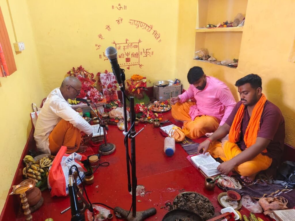मिर्जाचौकी में नवरात्र उत्सव, मां कात्यायनी की भक्ति में उमड़े श्रद्धालु