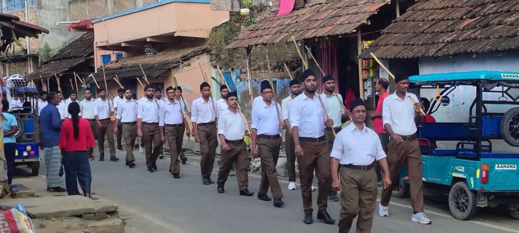 आरएसएस शताब्दी वर्ष पर निकला भव्य पथ संचलन