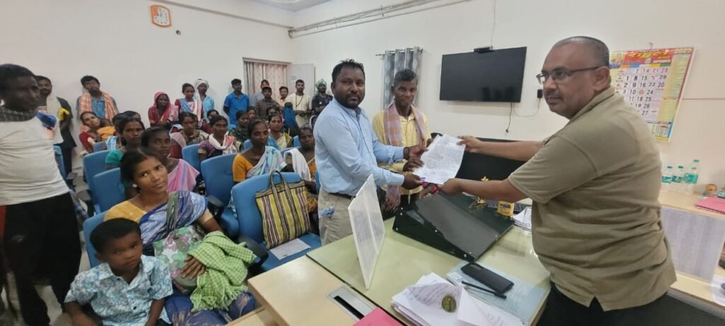 आदिम जनजाति आवासीय विद्यालय में आदिवासी बच्चों का नामांकन को लेकर सोपा पत्र आदिम जनजाति आवासीय विद्यालय में आदिवासी बच्चों का नामांकन को लेकर सोपा पत्र