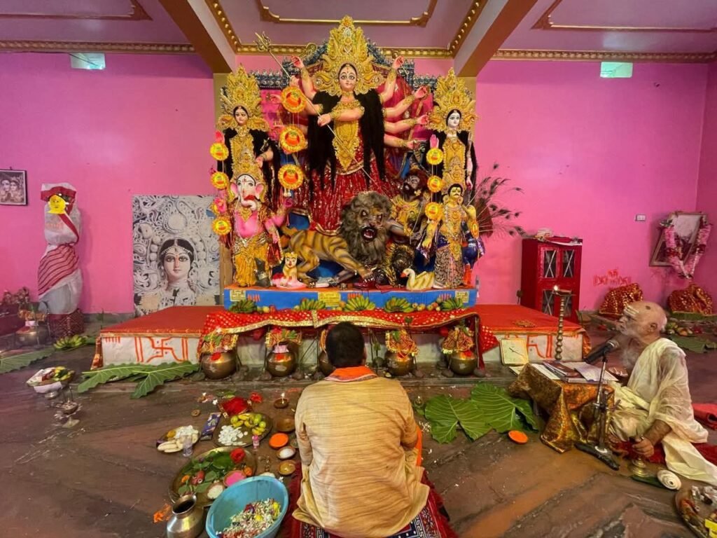 सप्तमी तिथि पर मां कालरात्रि की पूजा-अर्चना सप्तमी तिथि पर मां कालरात्रि की पूजा-अर्चना