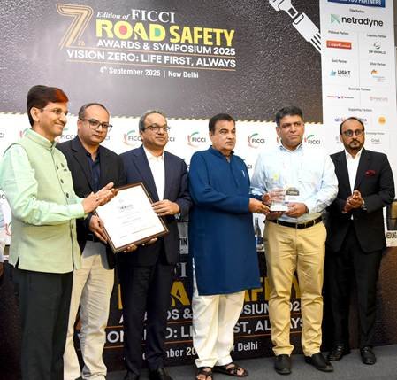 सड़क सुरक्षा को मिलेगा पाठ्यक्रम में स्थान : फिक्की संगोष्ठी में नितिन गडकरी ने की बड़ी घोषणा