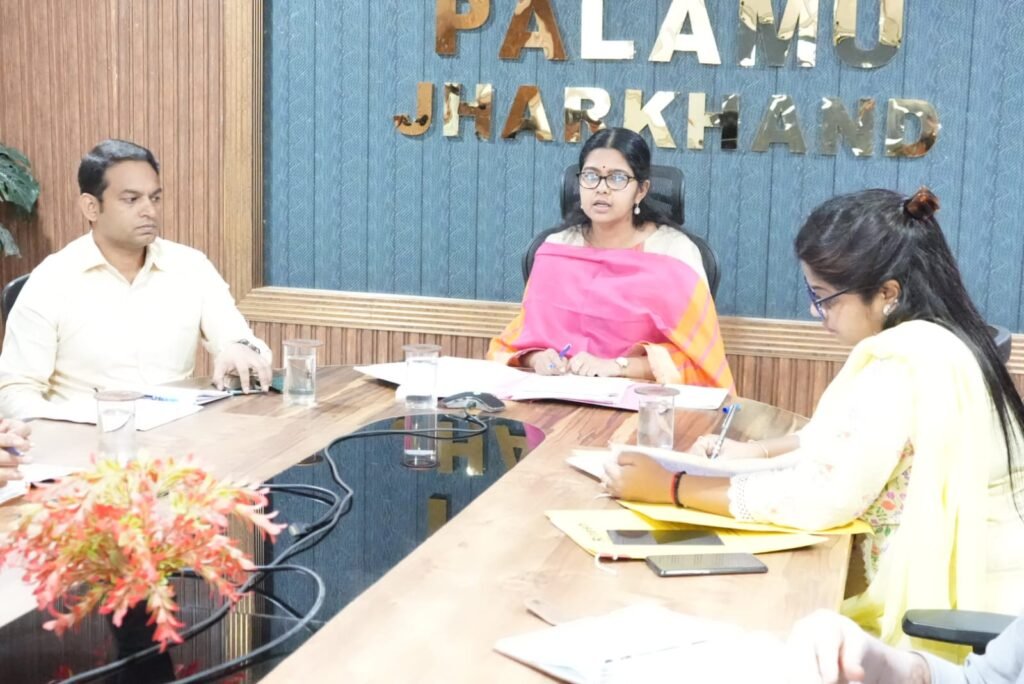 कोई भी पीवीटीजी सदस्य सरकार की जनकल्याणकारी योजनाओं के लाभ से न रहे वंचित : उपायुक्त