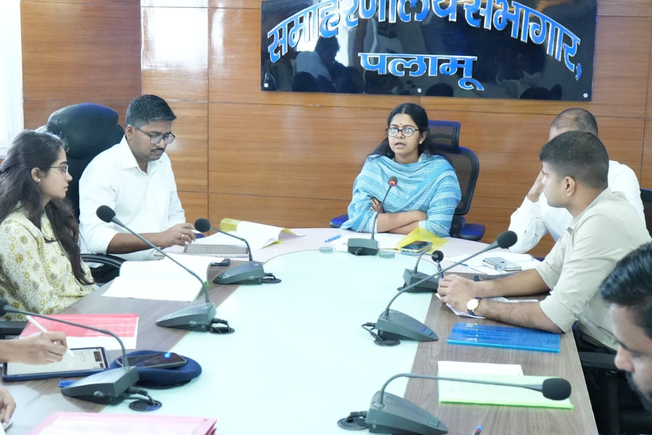 मनरेगा परीक्षा 2025 के दौरान परीक्षा केंद्र से 100 मीटर की परिधि में निषेधाज्ञा लागू मनरेगा परीक्षा 2025 के दौरान परीक्षा केंद्र से 100 मीटर की परिधि में निषेधाज्ञा लागू