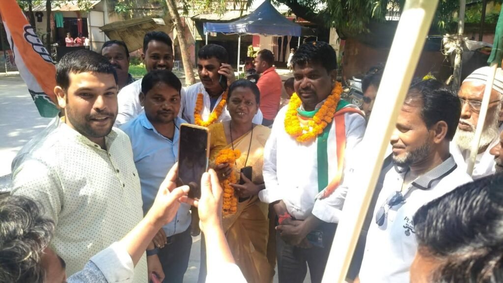 सिल्ली में ‘वोट चोर गद्दी छोड़’ हस्ताक्षर अभियान की शुरुआत,रांची ग्रामीण कांग्रेस अध्यक्ष सोमनाथ मुंडा बोले,वोट और संविधान की रक्षा का समय सिल्ली में ‘वोट चोर गद्दी छोड़’ हस्ताक्षर अभियान की शुरुआत,रांची ग्रामीण कांग्रेस अध्यक्ष सोमनाथ मुंडा बोले,वोट और संविधान की रक्षा का समय