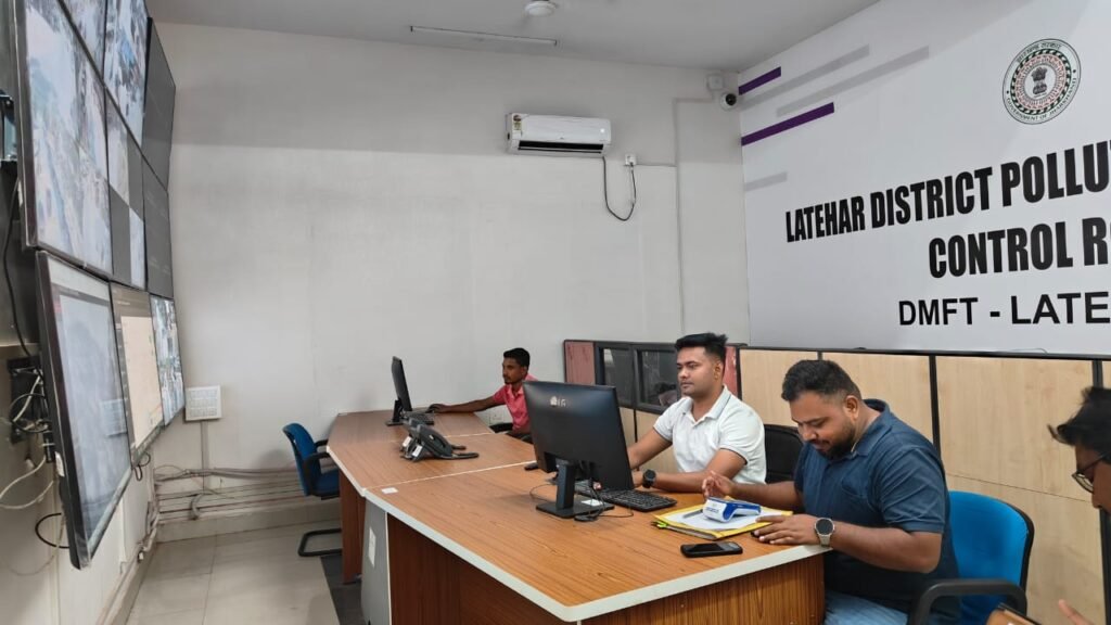 लातेहार:‘थर्ड आई’ की हुई शुरुआत,पहले ही दिन 114 वाहन चालकों पर ऑनलाईन चालान, ₹1.14 लाख की वसूली लातेहार:‘थर्ड आई’ की हुई शुरुआत,पहले ही दिन 114 वाहन चालकों पर ऑनलाईन चालान, ₹1.14 लाख की वसूली