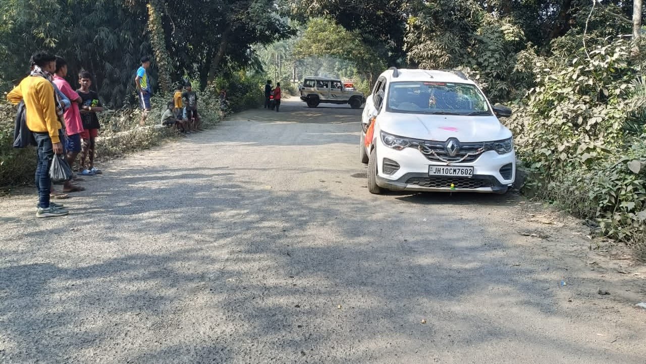 सड़क दुघर्टना में पति-पत्नी घायल।