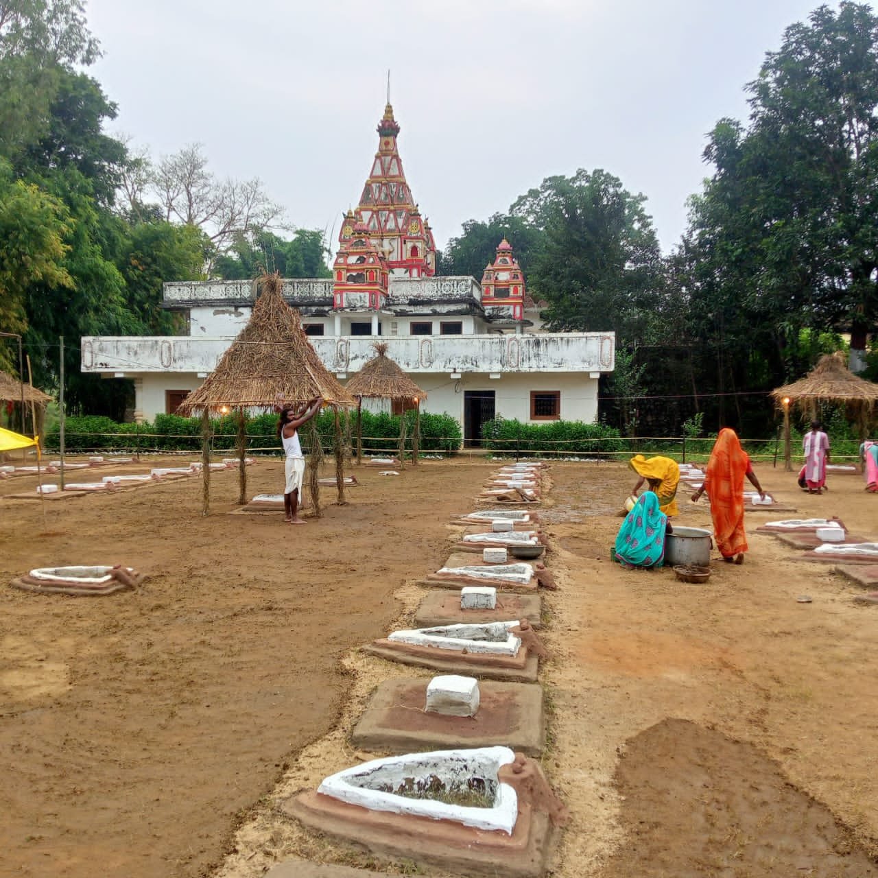 मायापुर सरना धाम में छठ महापर्व की तैयारियाँ तेज, मानस मणि दीप संस्थान ने स्वच्छता अभियान सफलतापूर्वक सम्पन्न किया मायापुर सरना धाम में छठ महापर्व की तैयारियाँ तेज, मानस मणि दीप संस्थान ने स्वच्छता अभियान सफलतापूर्वक सम्पन्न किया