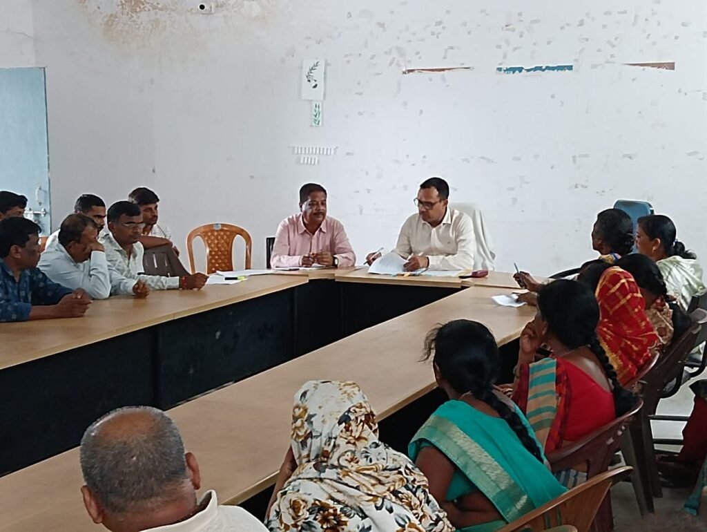 घाघरा प्रखंड सभागार में आपूर्ति संबंधित समीक्षा बैठक आयोजित घाघरा प्रखंड सभागार में आपूर्ति संबंधित समीक्षा बैठक आयोजित