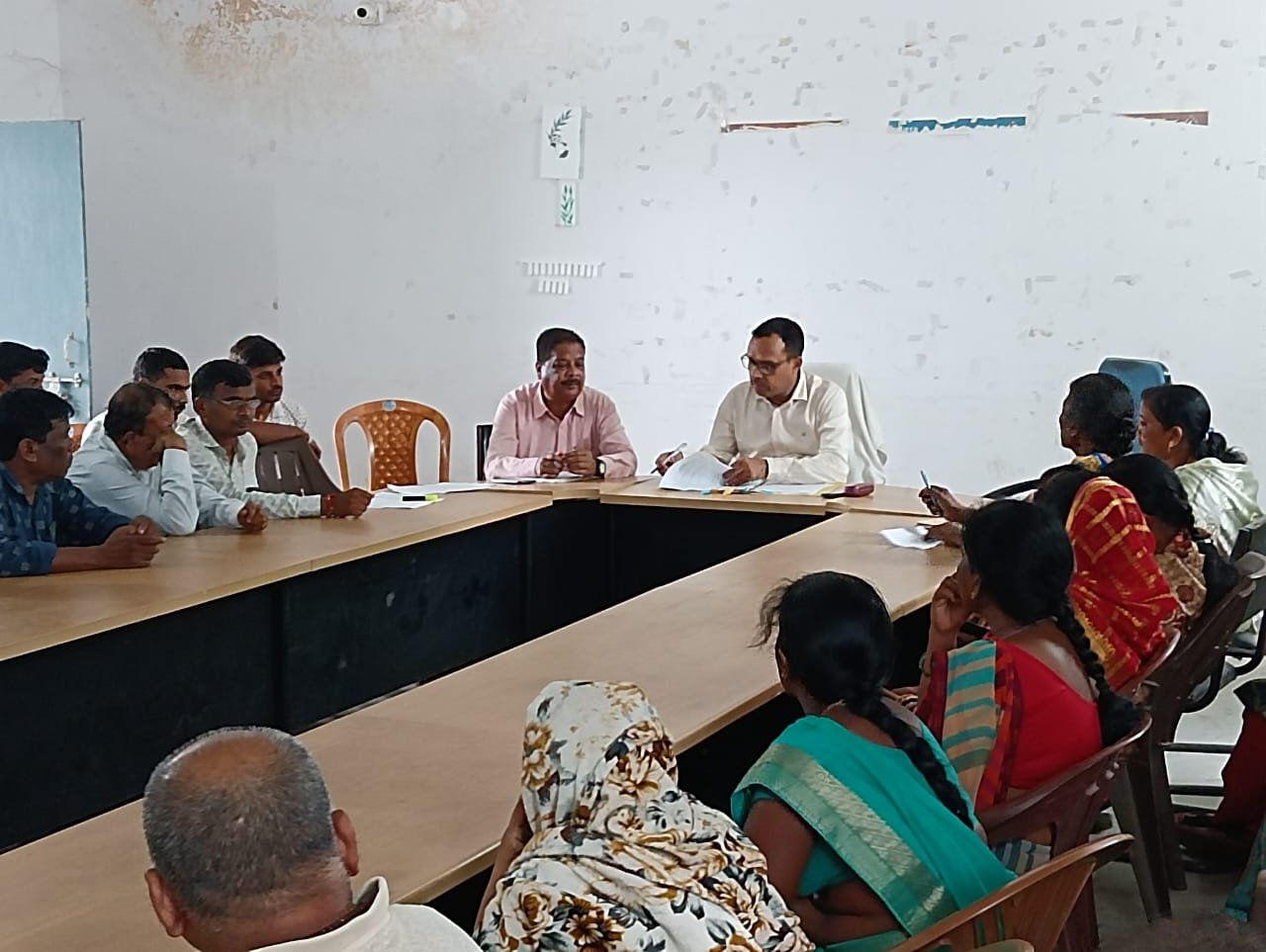 घाघरा प्रखंड सभागार में आपूर्ति संबंधित समीक्षा बैठक आयोजित घाघरा प्रखंड सभागार में आपूर्ति संबंधित समीक्षा बैठक आयोजित