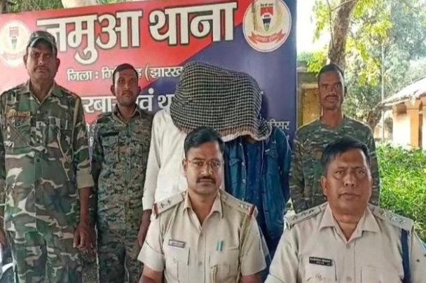 गिरिडीह पुलिस ने जाली नोट खपाने वाले दो युवकों को गिरफ्तार किया
