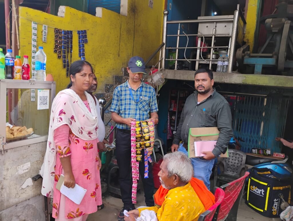 लातेहार:पर्व-त्योहार से पहले खाद्य सुरक्षा जांच अभियान तेज,पुराना आलू नया बनाने की जांच लातेहार:पर्व-त्योहार से पहले खाद्य सुरक्षा जांच अभियान तेज,पुराना आलू नया बनाने की जांच