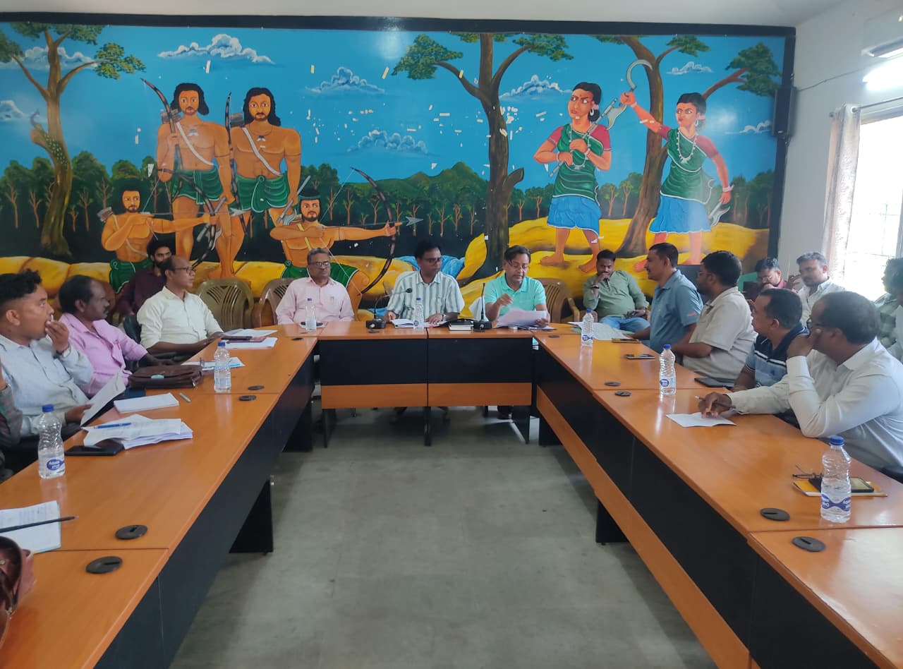 बोरियो विधानसभा क्षेत्र में मतदाता सूची विशेष गहन पुनरीक्षण को लेकर समीक्षा बैठक आयोजित