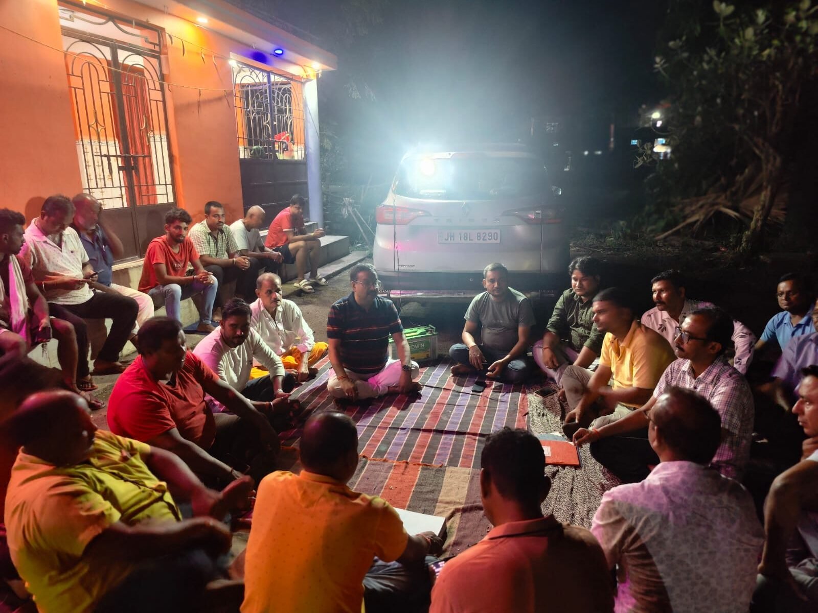 मुंशी पोखर में धूमधाम से मनाया जाएगा छठ महापर्व,तैयारी को लेकर हुई बैठक मुंशी पोखर में धूमधाम से मनाया जाएगा छठ महापर्व,तैयारी को लेकर हुई बैठक