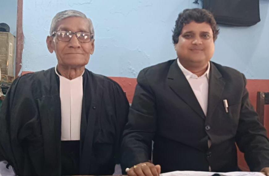 देश के मुख्य न्यायाधीश पर जूता फेंकना संविधान का अपमान: रुचिर तिवारी देश के मुख्य न्यायाधीश पर जूता फेंकना संविधान का अपमान: रुचिर तिवारी