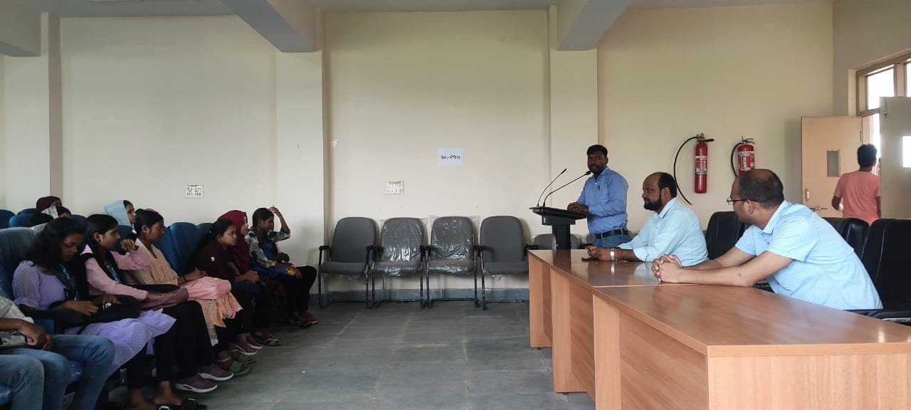 बरहड़वा में पल्स पोलियो अभियान की समीक्षा बैठक सम्पन्न,घर-घर जाकर बच्चों को दी जा रही पोलियो की खुराक बरहड़वा में पल्स पोलियो अभियान की समीक्षा बैठक सम्पन्न,घर-घर जाकर बच्चों को दी जा रही पोलियो की खुराक