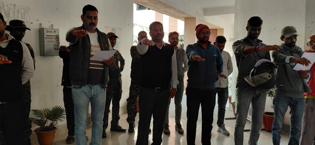 सतबरवा प्रखंड सह अंचल विकास पदाधिकारी ने चलाया नशा मुक्ति शपथ अभियान