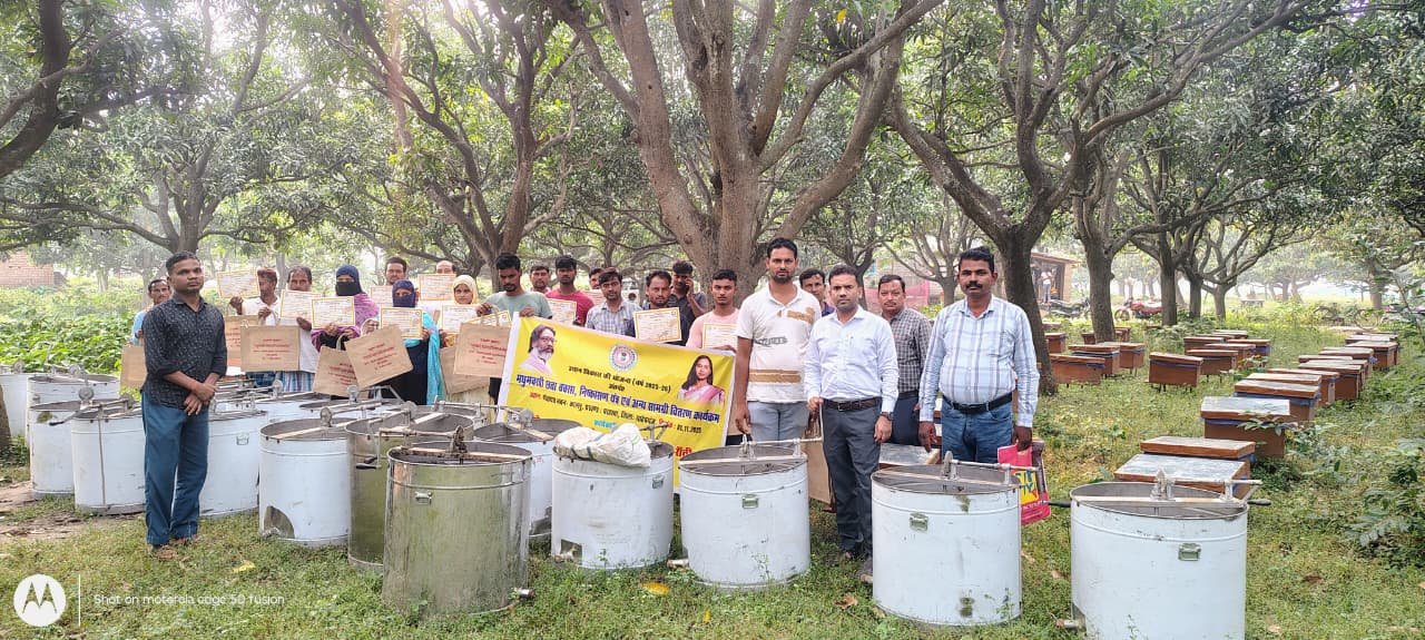 उधवा:मतदाता सूची के विशेष गहन पुनरीक्षण हेतु आयोजित कैम्प में बीएलओ की भागीदारी कम