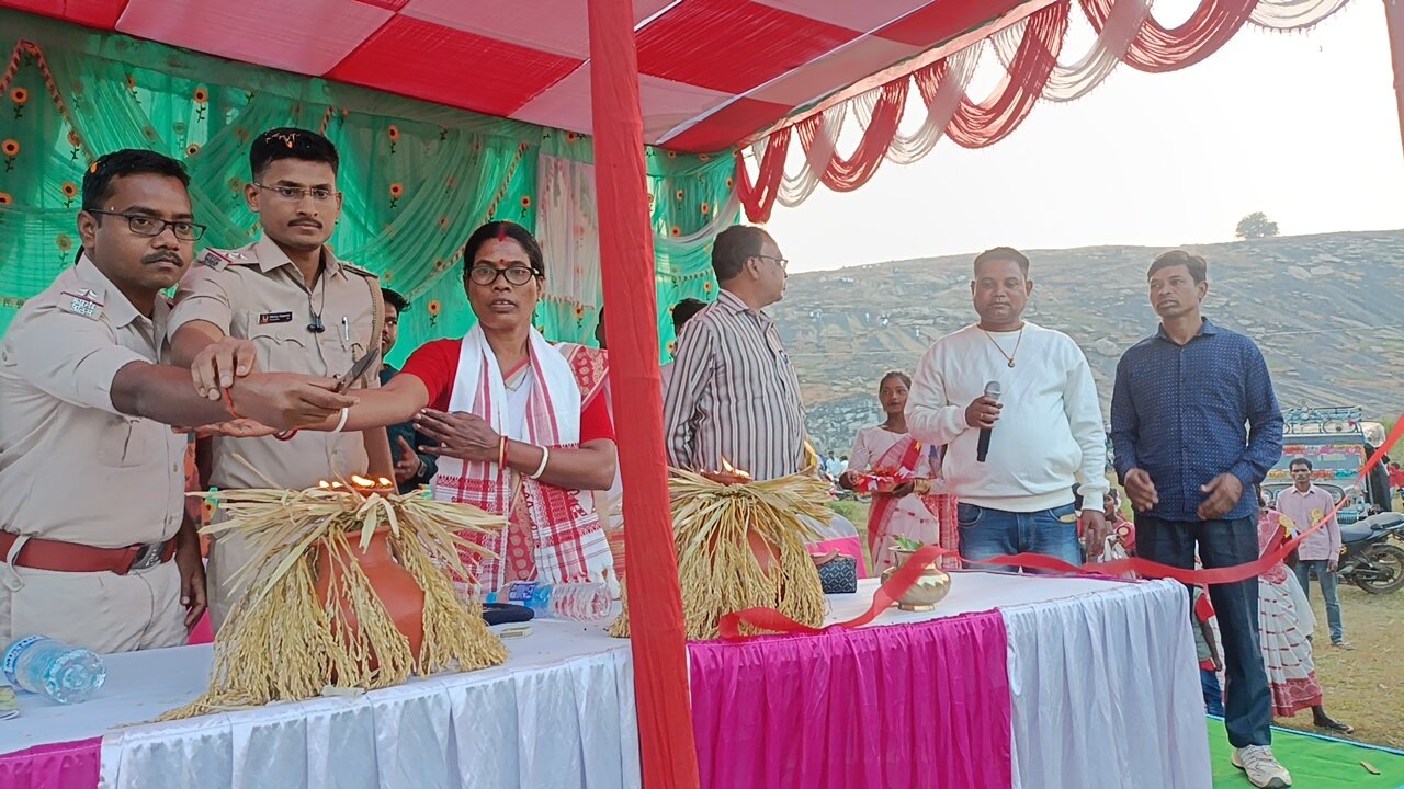 नौनी गांव में पांचों पांडव मेला का हुआ भव्य आयोजन,सांस्कृतिक परंपरा की झलक देख झूमे लोग नौनी गांव में पांचों पांडव मेला का हुआ भव्य आयोजन,सांस्कृतिक परंपरा की झलक देख झूमे लोग