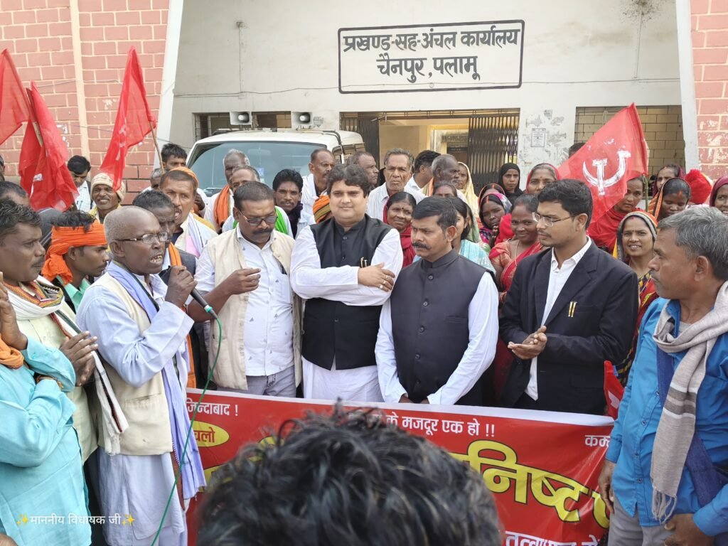 चैनपुर प्रखंड सह अंचल कार्यालय में भ्रष्टाचार एवं 'बिजोलिया गिरी' हावी : रूचिर तिवारी