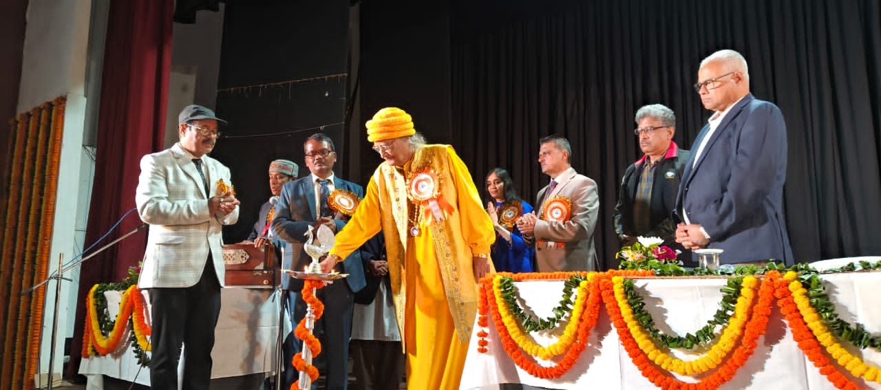 नेतरहाट आवासीय विद्यालय का 72वां स्थापना दिवस समारोह हर्षोल्लास के साथ संपन्न। नेतरहाट आवासीय विद्यालय का 72वां स्थापना दिवस समारोह हर्षोल्लास के साथ संपन्न।
