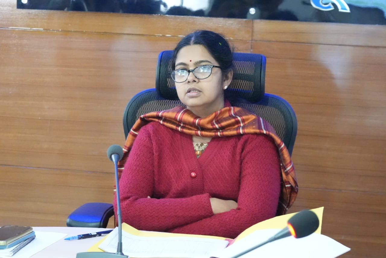 उपायुक्त ने स्वास्थ्य विभाग द्वारा किये जा रहे कार्यों की समीक्षा की