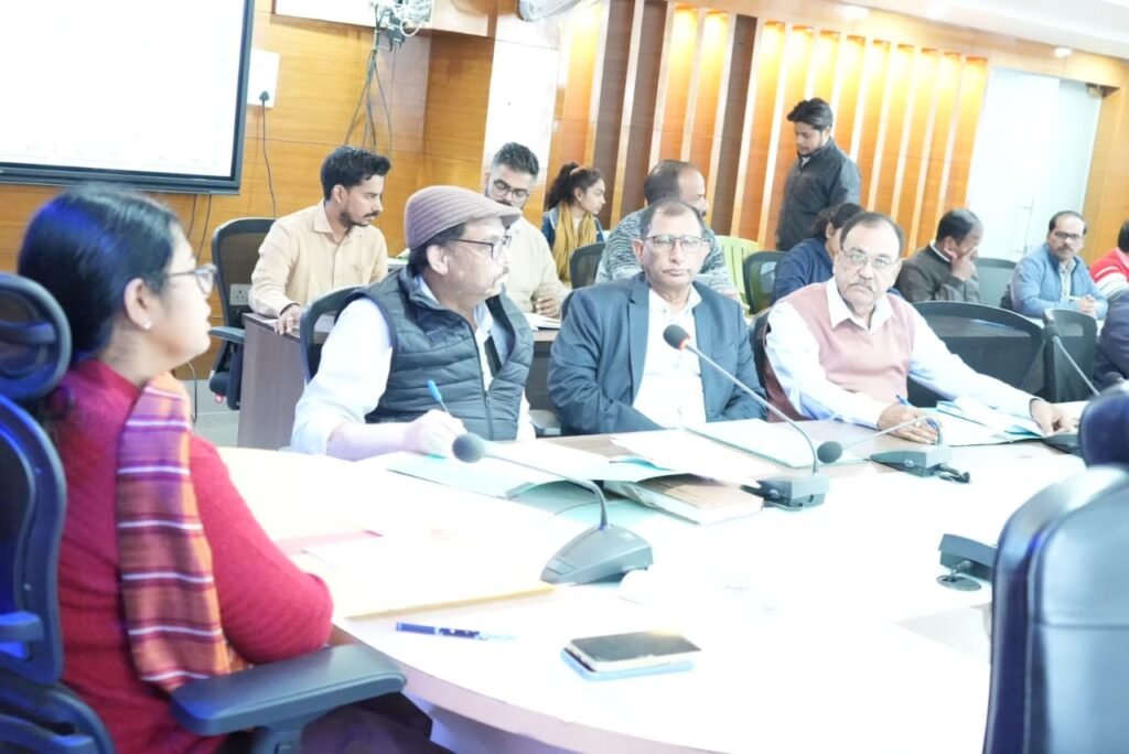 उपायुक्त ने स्वास्थ्य विभाग द्वारा किये जा रहे कार्यों की समीक्षा की उपायुक्त ने स्वास्थ्य विभाग द्वारा किये जा रहे कार्यों की समीक्षा की