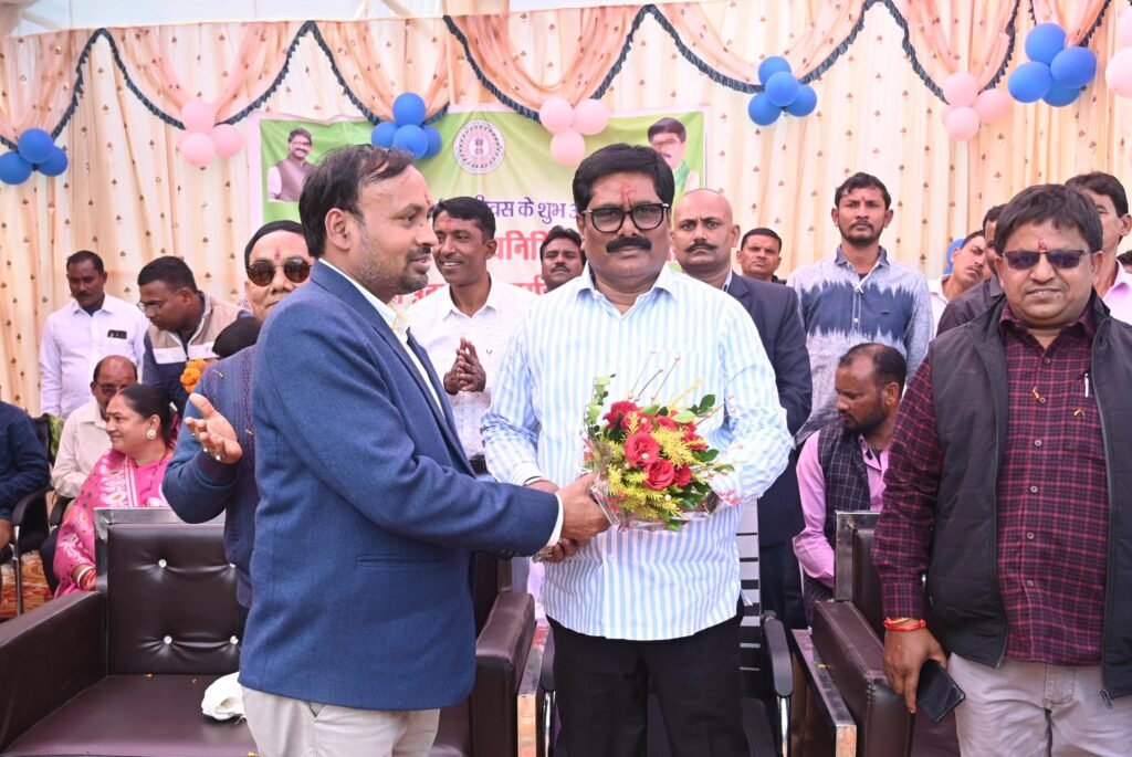 राज्य सरकार द्वारा सरकारी अस्पतालों में बेहतर स्वास्थ्य सुविधाएं उपलब्ध कराई जा रही है : मंत्री योगेंद्र प्रसाद राज्य सरकार द्वारा सरकारी अस्पतालों में बेहतर स्वास्थ्य सुविधाएं उपलब्ध कराई जा रही है : मंत्री योगेंद्र प्रसाद