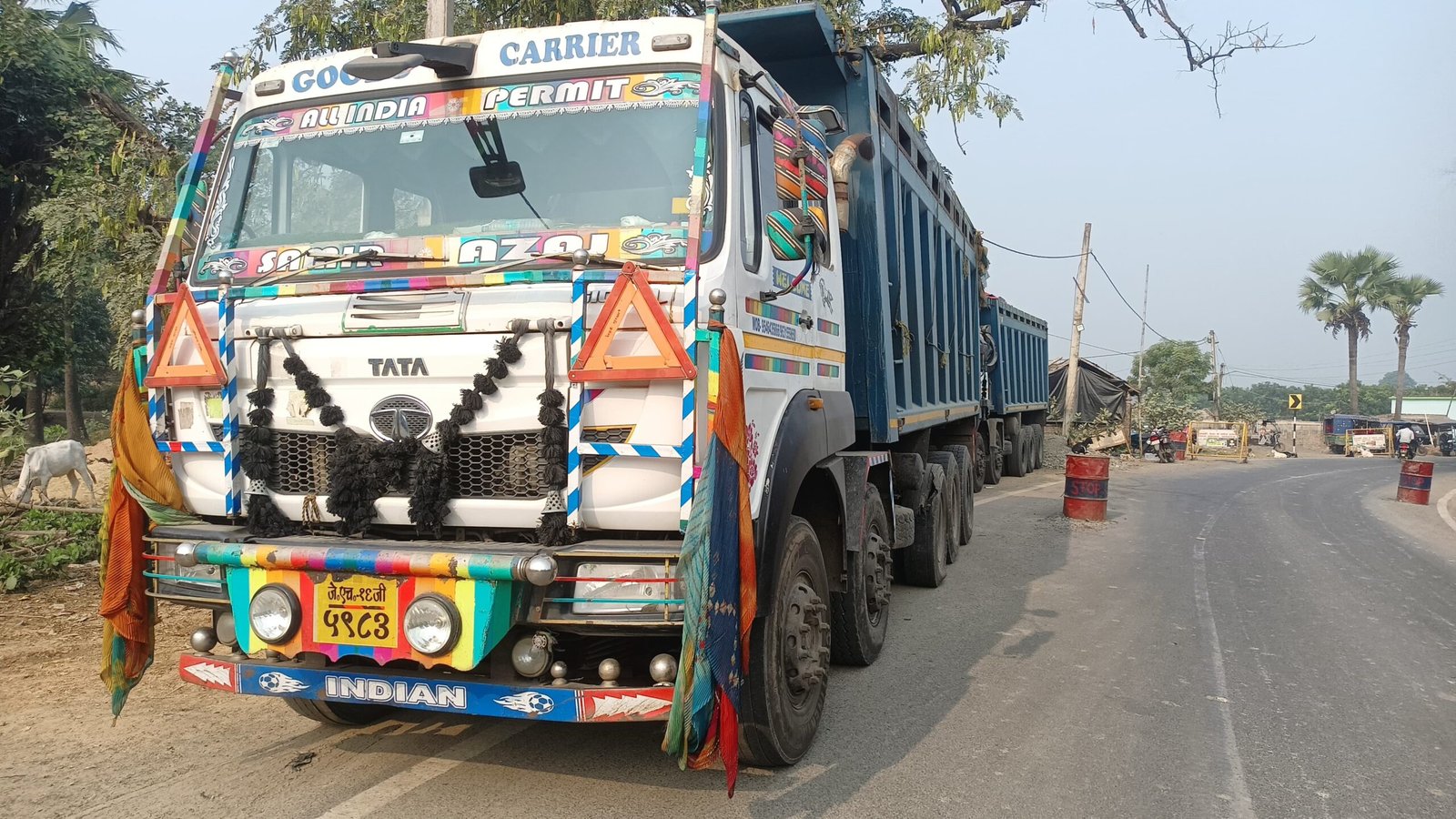 ओवरलोड बालू लदे दो ट्रक जब्त,अवैध परिवहन पर डीटीओ की कड़ी कार्रवाई ओवरलोड बालू लदे दो ट्रक जब्त,अवैध परिवहन पर डीटीओ की कड़ी कार्रवाई