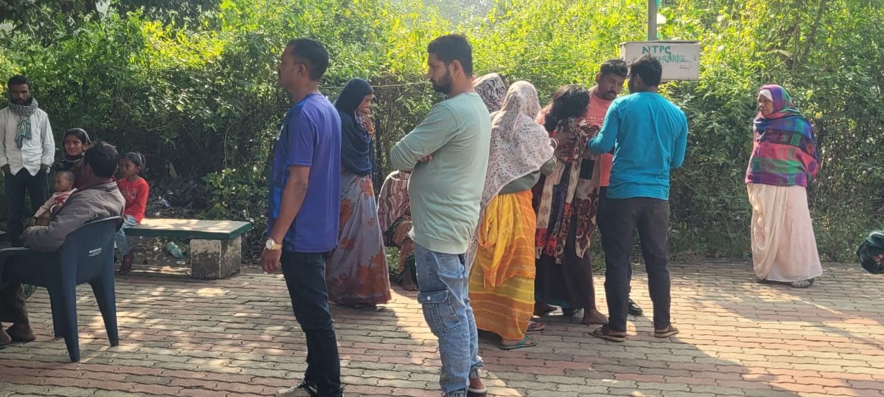 एक नाबालिग युवती ने फंदे में लटक कर किया खुदकुशी, प्रेम प्रसंग से जुड़ी मामला एक नाबालिग युवती ने फंदे में लटक कर किया खुदकुशी, प्रेम प्रसंग से जुड़ी मामला