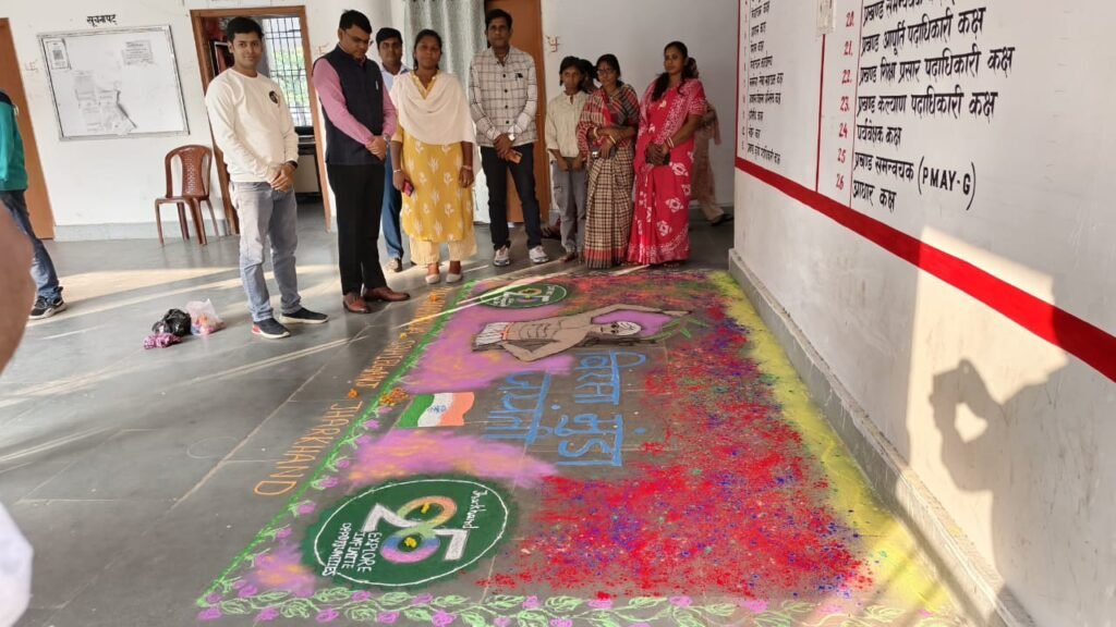 गोमिया के नक्सली पीड़ित परिवार को अब तक नहीं मिला मुआवजा,दो साल से भटक रही सरस्वती देवी गोमिया के नक्सली पीड़ित परिवार को अब तक नहीं मिला मुआवजा,दो साल से भटक रही सरस्वती देवी