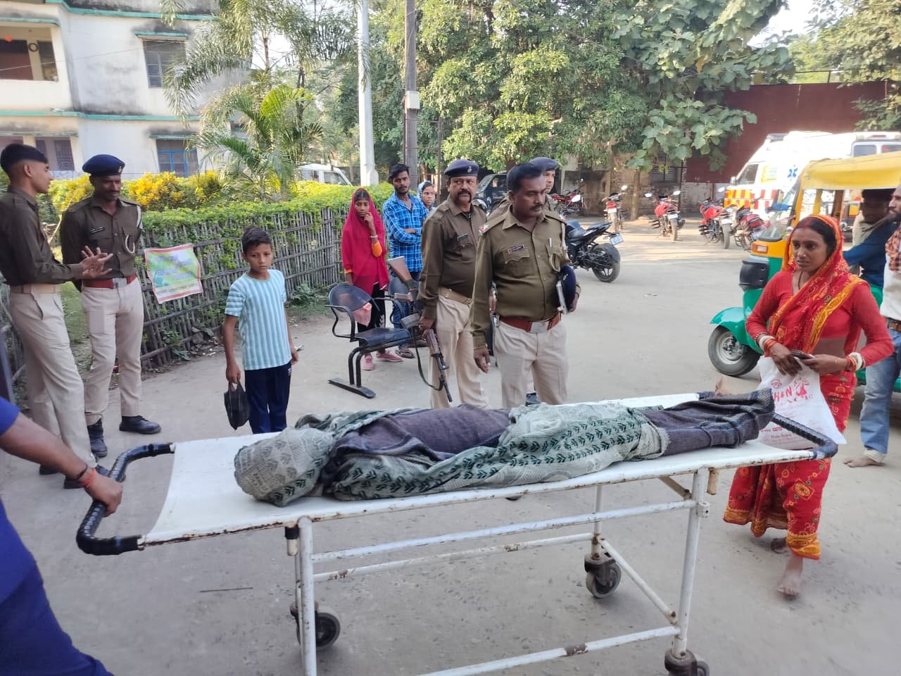 बोरियो सीएचसी में रक्तदान शिविर का आयोजन,32 लोगों ने किया स्वैच्छिक रक्तदान