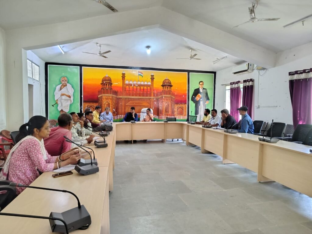 बरहरवा:ब्लॉक लेवल टास्क फोर्स (BLTF) बैठक में स्वास्थ्य अभियानों की समीक्षा,बीडीओ ने दी सख्त हिदायतें बरहरवा:ब्लॉक लेवल टास्क फोर्स (BLTF) बैठक में स्वास्थ्य अभियानों की समीक्षा,बीडीओ ने दी सख्त हिदायतें